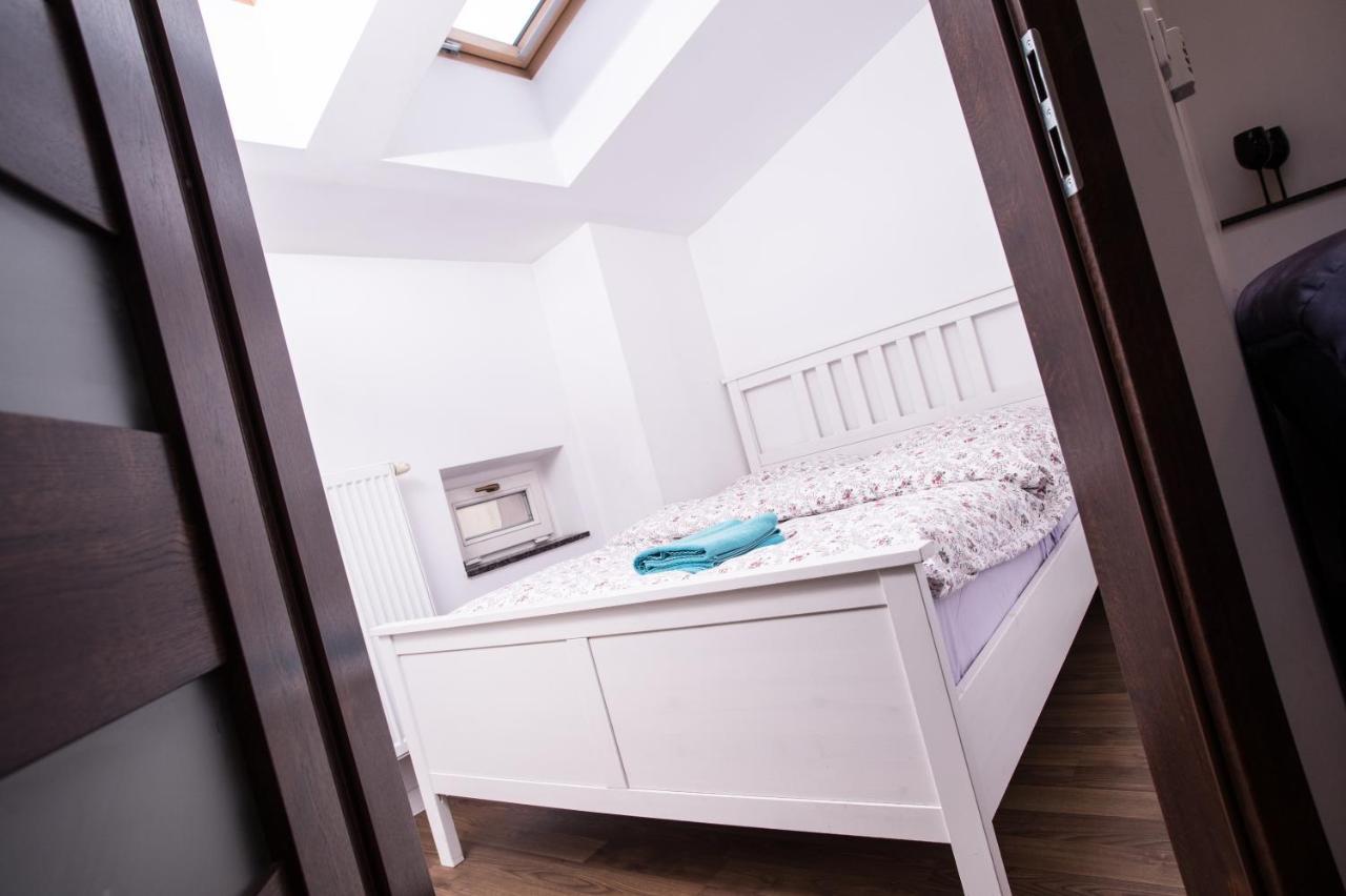 Mirror Apartments Krakow Ngoại thất bức ảnh