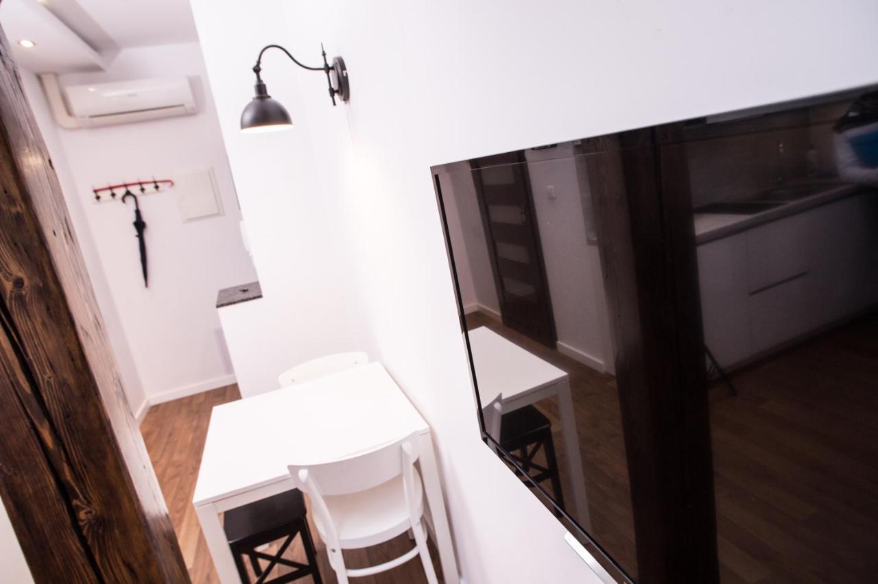 Mirror Apartments Krakow Ngoại thất bức ảnh