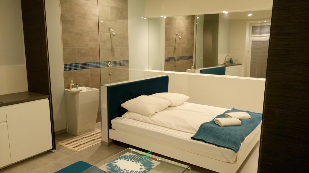 Mirror Apartments Krakow Ngoại thất bức ảnh
