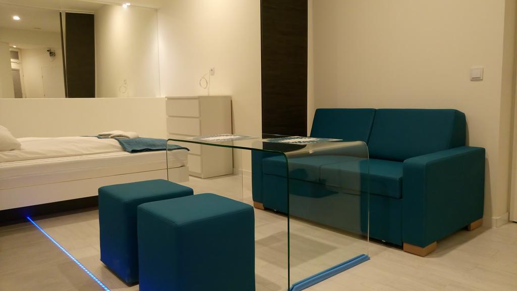 Mirror Apartments Krakow Ngoại thất bức ảnh