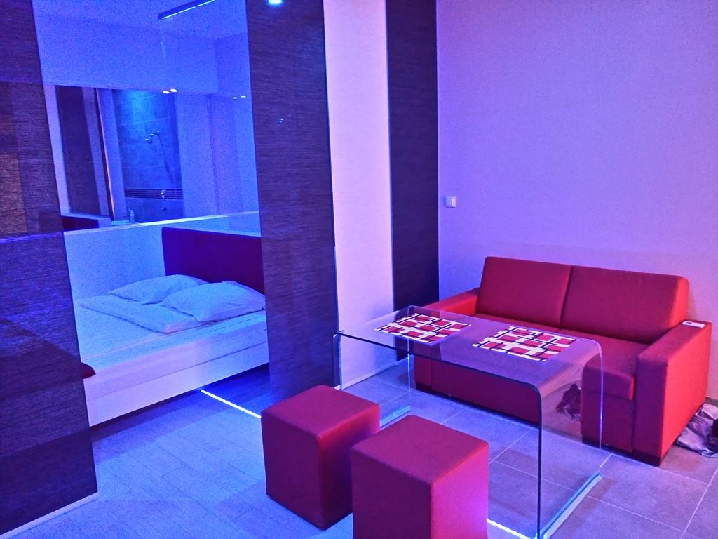 Mirror Apartments Krakow Ngoại thất bức ảnh