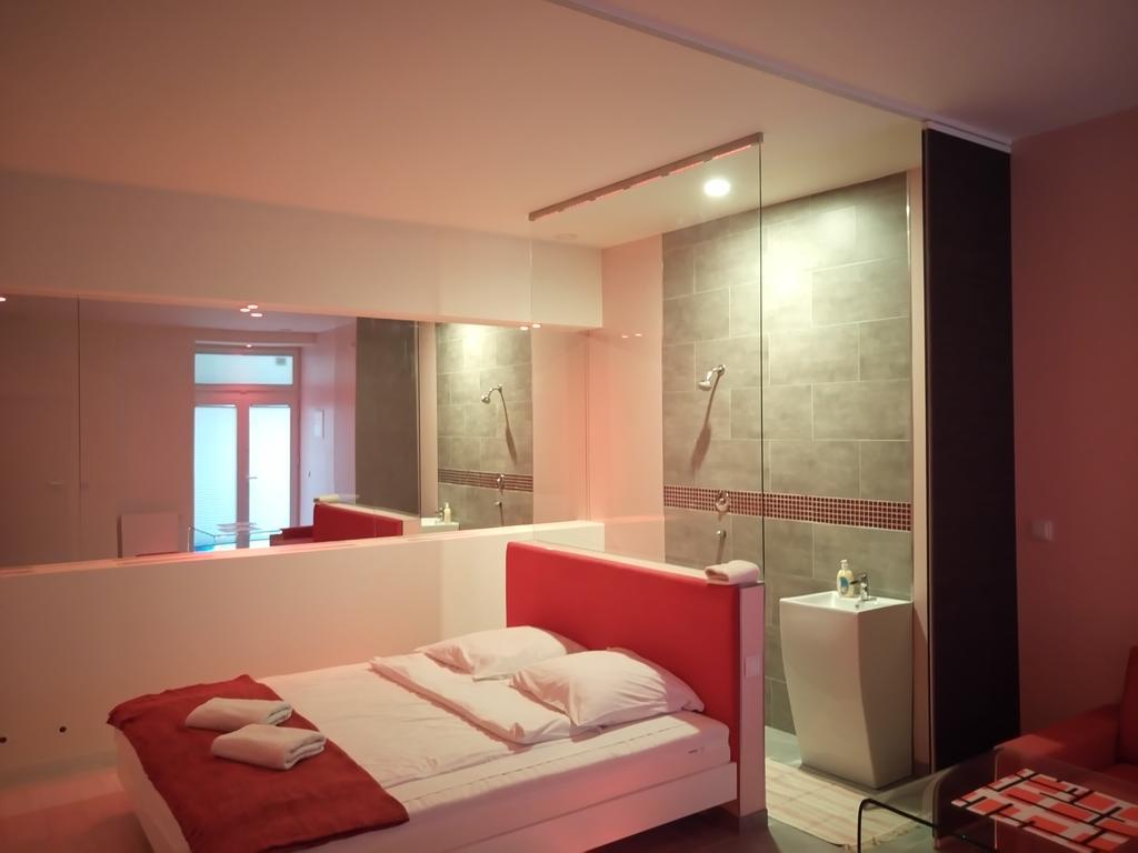 Mirror Apartments Krakow Ngoại thất bức ảnh