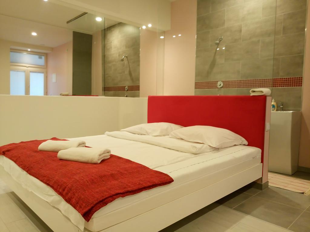 Mirror Apartments Krakow Ngoại thất bức ảnh