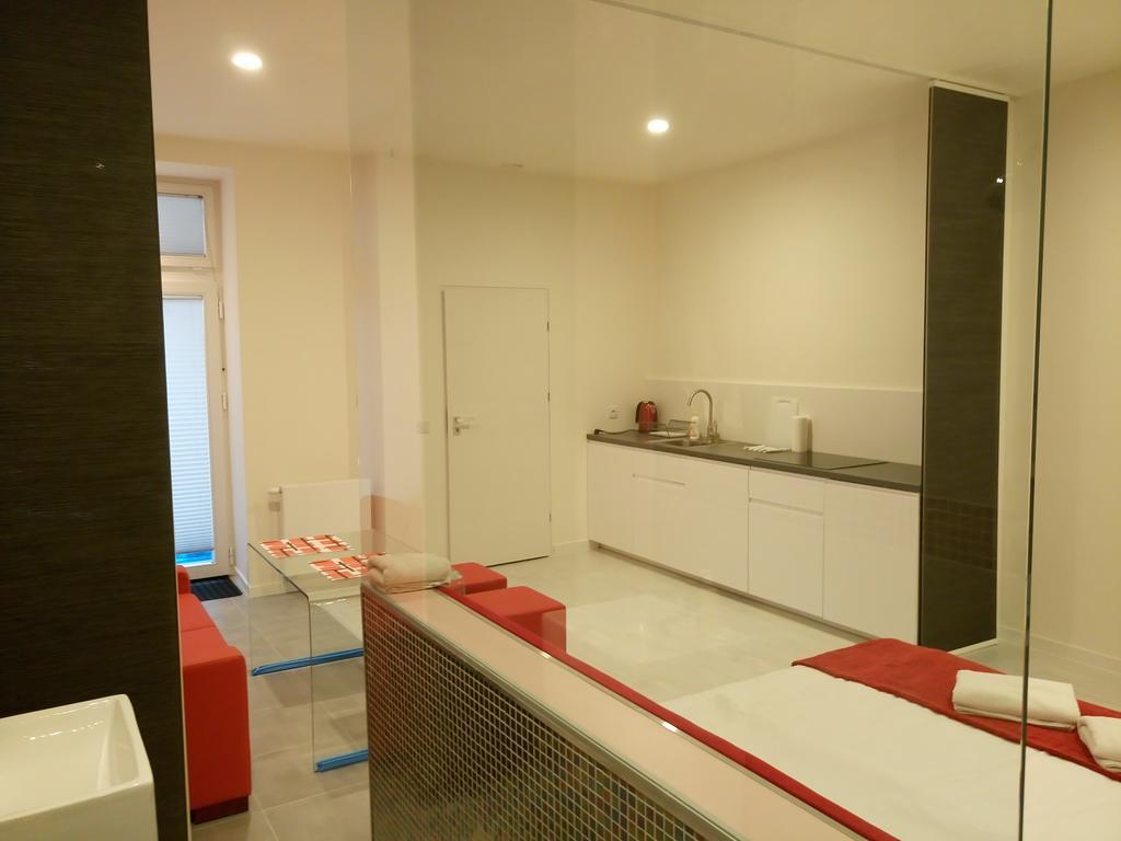 Mirror Apartments Krakow Ngoại thất bức ảnh