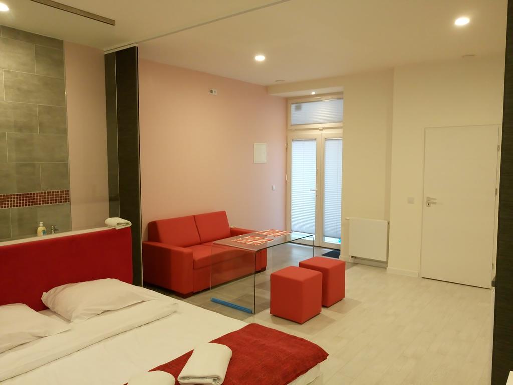 Mirror Apartments Krakow Ngoại thất bức ảnh