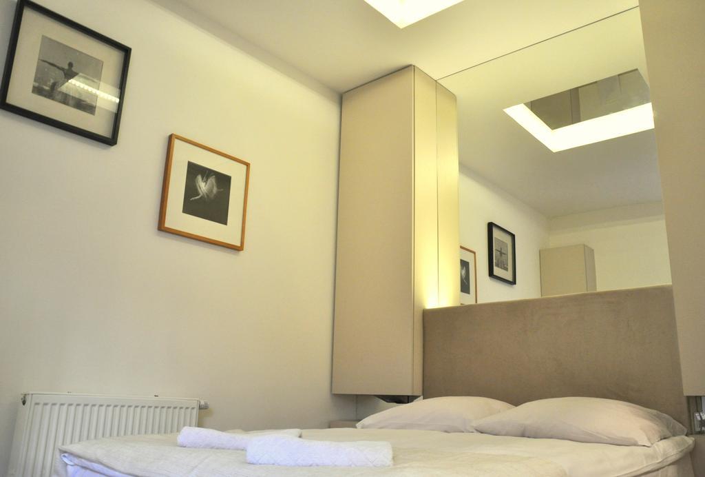 Mirror Apartments Krakow Ngoại thất bức ảnh